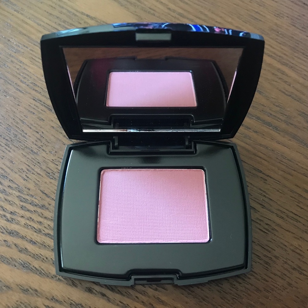NEW Lancome “APLUM” blush